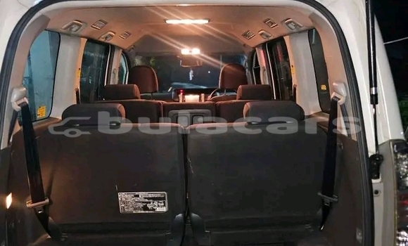 Buy Used Toyota Voxy White Car in Korovou in Central