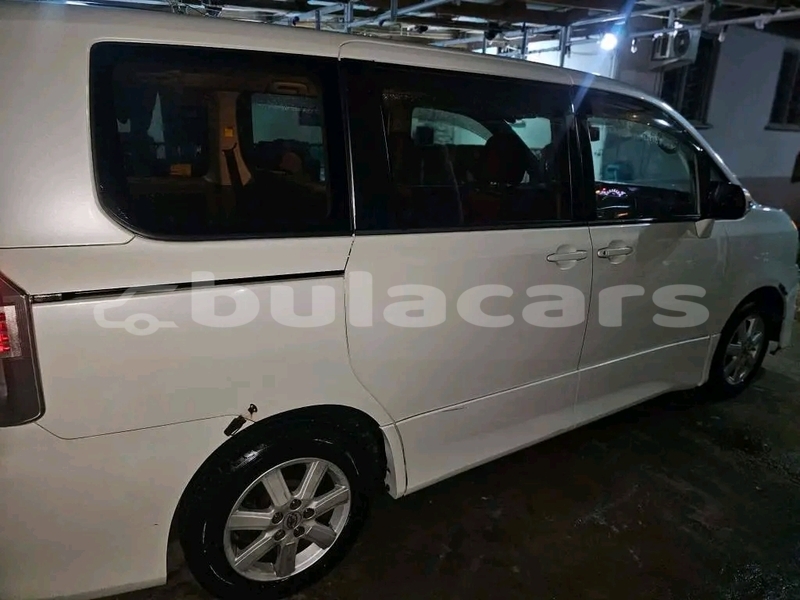 Big with watermark toyota voxy central korovou 11246