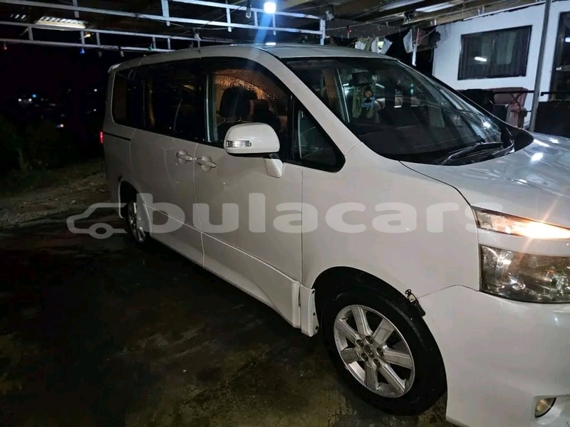 Big with watermark toyota voxy central korovou 11246