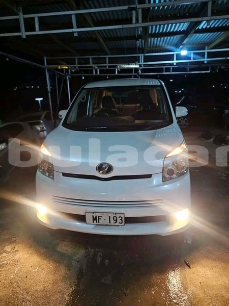 Big with watermark toyota voxy central korovou 11246