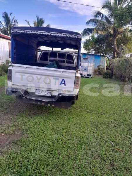 Big with watermark toyota hilux western ba 11382