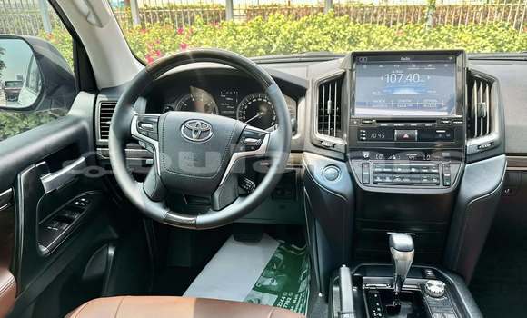 Buy Used Toyota Land Cruiser White Car in Komave in Western Buy Used Toyota Land Cruiser White Car in Komave in Western