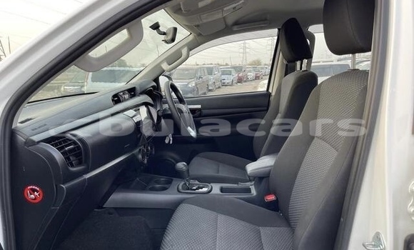 Buy Used Toyota Hilux White Car in Suva in Central Buy Used Toyota Hilux White Car in Suva in Central