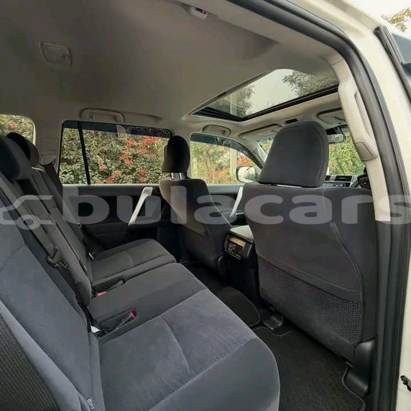 Big with watermark toyota land cruiser prado central suva 11760