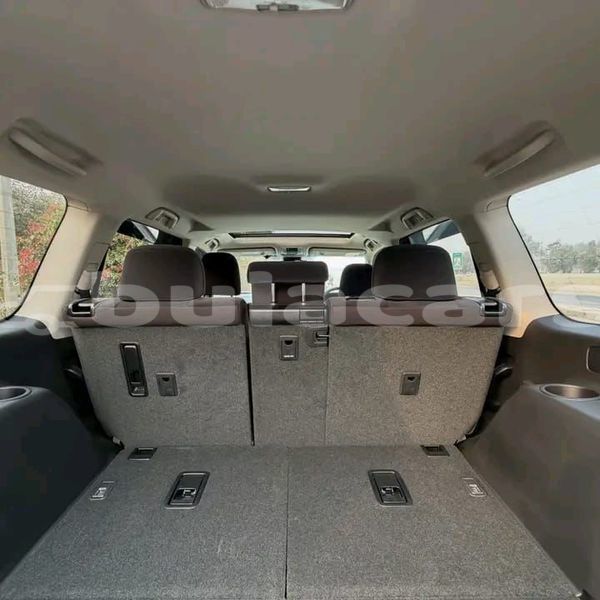 Big with watermark toyota land cruiser prado central suva 11760