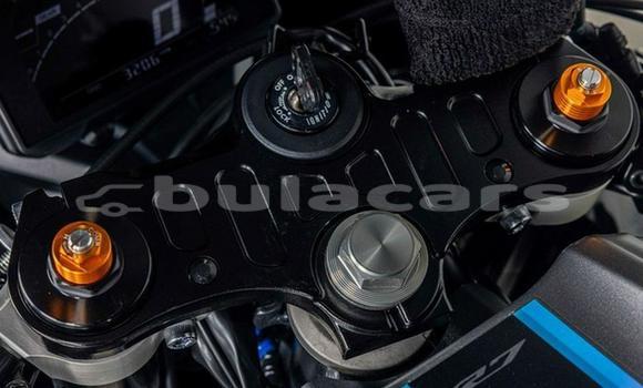 Acheter Occasion Moto Yamaha YZF Noir à Suva, Central Acheter Occasion Moto Yamaha YZF Noir à Suva, Central