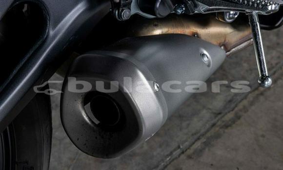 Acheter Occasion Moto Yamaha YZF Noir à Suva, Central Acheter Occasion Moto Yamaha YZF Noir à Suva, Central