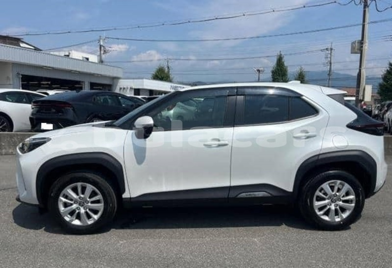 Big with watermark toyota yaris central suva 12033