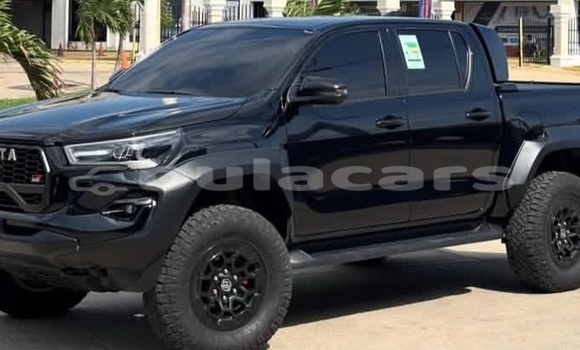 Buy Used Toyota Hilux White Car in Suva in Central Buy Used Toyota Hilux White Car in Suva in Central