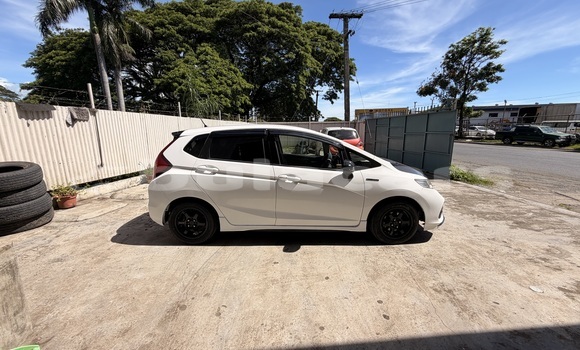 Buy Used Honda Fit White Car in Lautoka in Western Buy Used Honda Fit White Car in Lautoka in Western