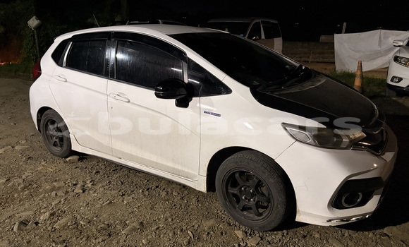 Buy Used Honda Fit White Car in Lautoka in Western Buy Used Honda Fit White Car in Lautoka in Western