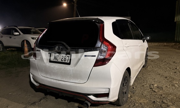 Buy Used Honda Fit White Car in Lautoka in Western Buy Used Honda Fit White Car in Lautoka in Western