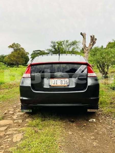 Big with watermark honda insight western nadi 13837