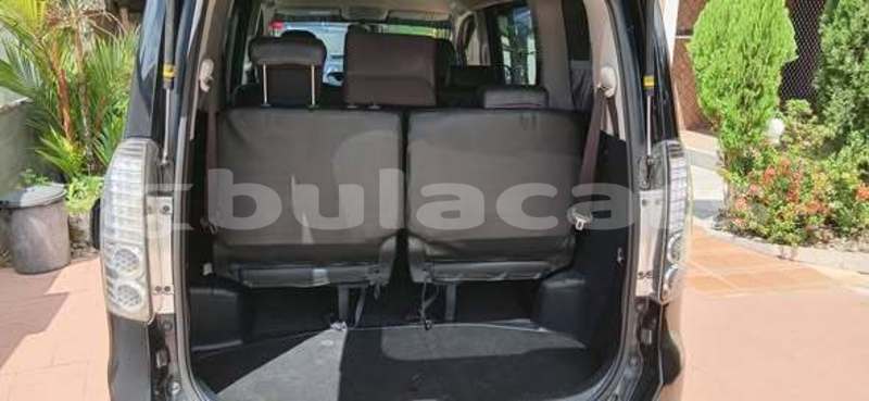 Big with watermark toyota voxy western nadi 13861