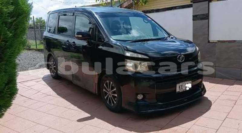 Big with watermark toyota voxy western nadi 13861
