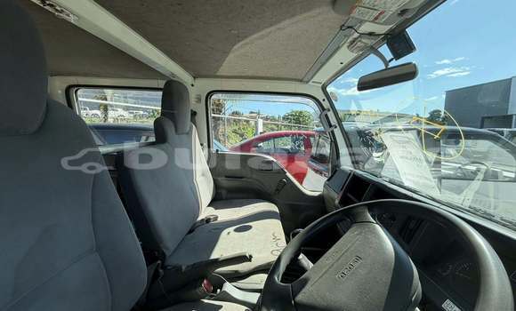 Buy Used Isuzu V-Cross 4x4 White Car in Suva in Central Buy Used Isuzu V-Cross 4x4 White Car in Suva in Central