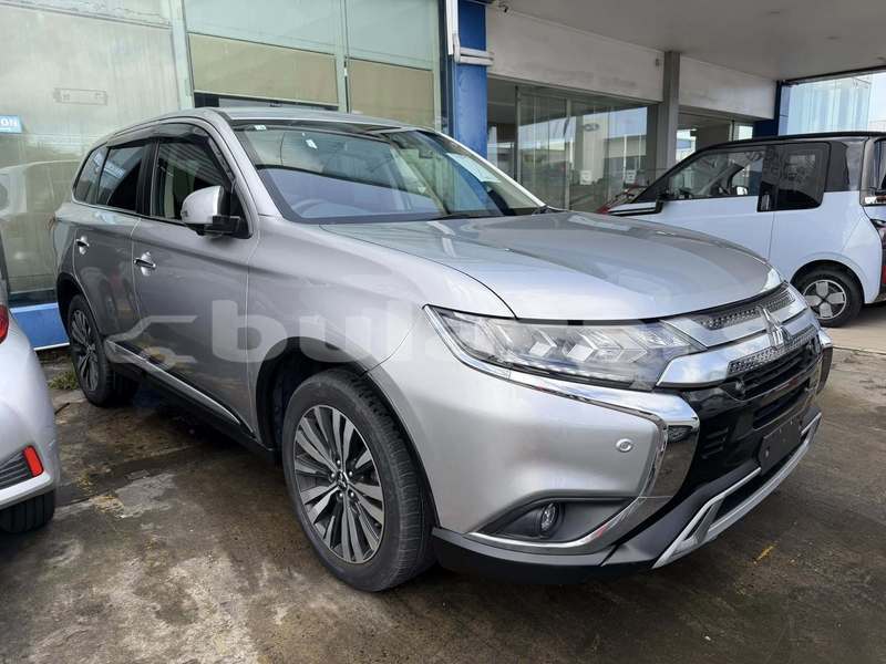 Big with watermark mitsubishi outlander central suva 14173