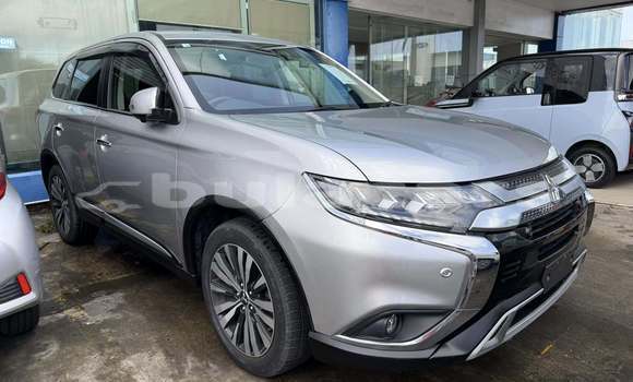 Acheter Occasion Voiture Mitsubishi Outlander Gris à Suva, Central