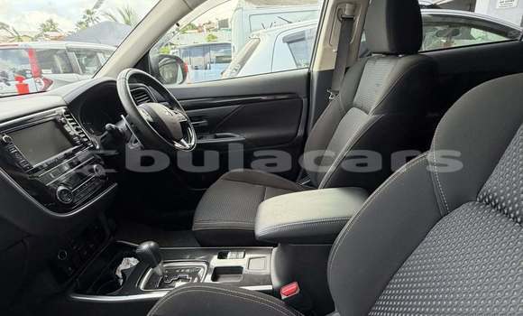 Buy Used Mitsubishi Outlander Grey Car in Suva in Central Buy Used Mitsubishi Outlander Grey Car in Suva in Central