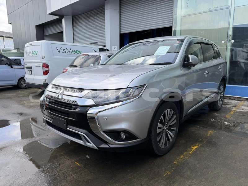 Big with watermark mitsubishi outlander central suva 14173