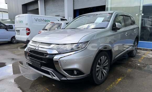 Buy Used Mitsubishi Outlander Grey Car in Suva in Central Buy Used Mitsubishi Outlander Grey Car in Suva in Central