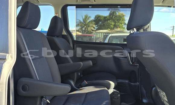 Acheter Occasion Voiture Toyota Voxy Noir à Suva, Central Acheter Occasion Voiture Toyota Voxy Noir à Suva, Central