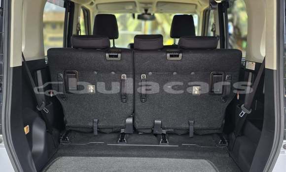 Buy Used Toyota Corolla Rumion Grey Car in Suva in Central Buy Used Toyota Corolla Rumion Grey Car in Suva in Central