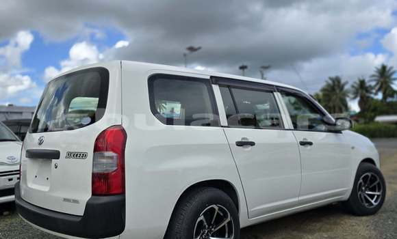Buy Used Toyota Succeeed White Car in Suva in Central Buy Used Toyota Succeeed White Car in Suva in Central