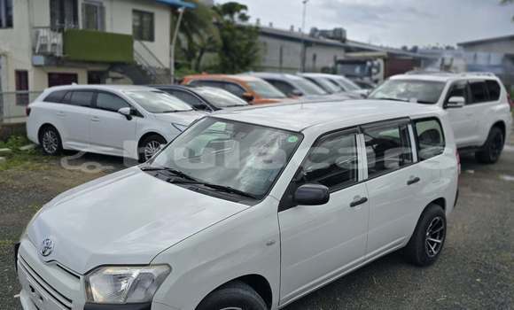 Buy Used Toyota Succeeed White Car in Suva in Central Buy Used Toyota Succeeed White Car in Suva in Central