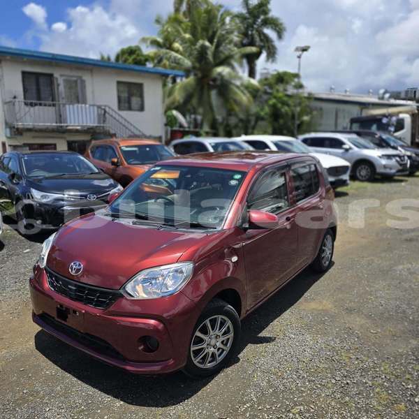 Big with watermark toyota passo central suva 14190