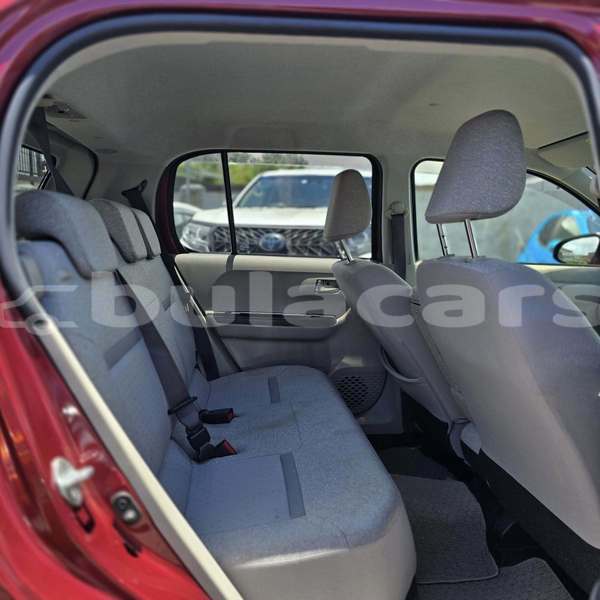 Big with watermark toyota passo central suva 14190