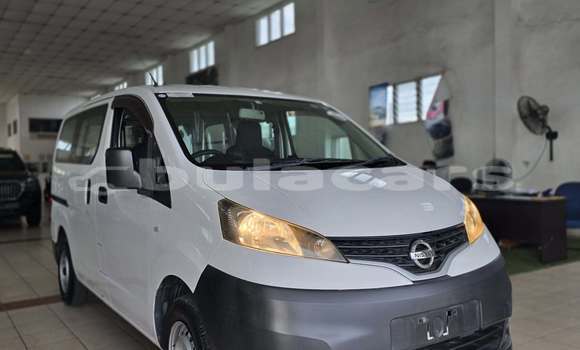 Buy Used Nissan NV200 White Car in Suva in Central