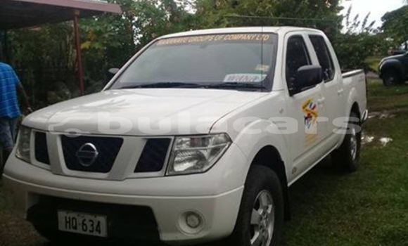 Acheter Import Voiture Nissan Navara Blanc à Nadi, Western Acheter Import Voiture Nissan Navara Blanc à Nadi, Western