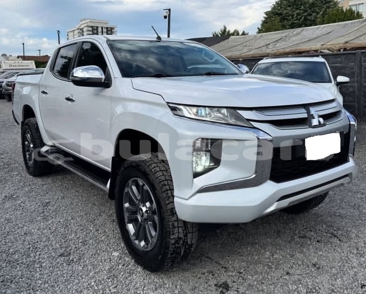 Big with watermark mitsubishi l200 central suva 15496