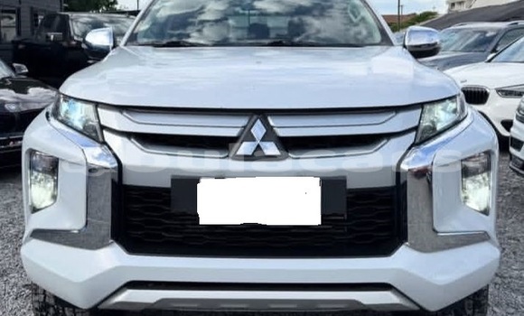 Buy Used Mitsubishi L200 White Car in Suva in Central Buy Used Mitsubishi L200 White Car in Suva in Central