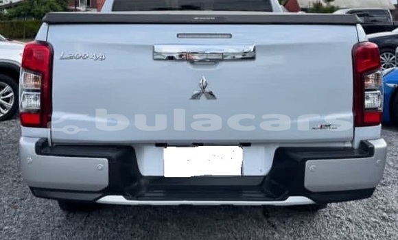 Buy Used Mitsubishi L200 White Car in Suva in Central Buy Used Mitsubishi L200 White Car in Suva in Central