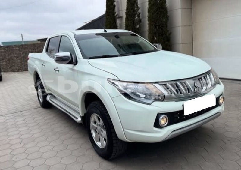 Big with watermark mitsubishi l200 central suva 16792