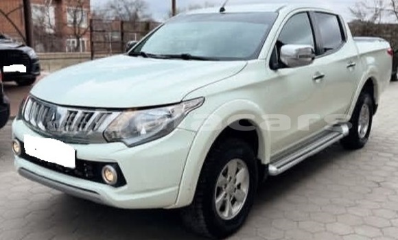 Acheter Occasion Voiture Mitsubishi L200 Blanc à Suva, Central Acheter Occasion Voiture Mitsubishi L200 Blanc à Suva, Central