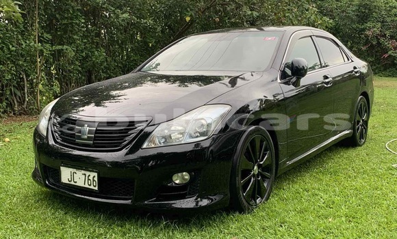 Buy Used Toyota Crown Black Car in Nadi in Western