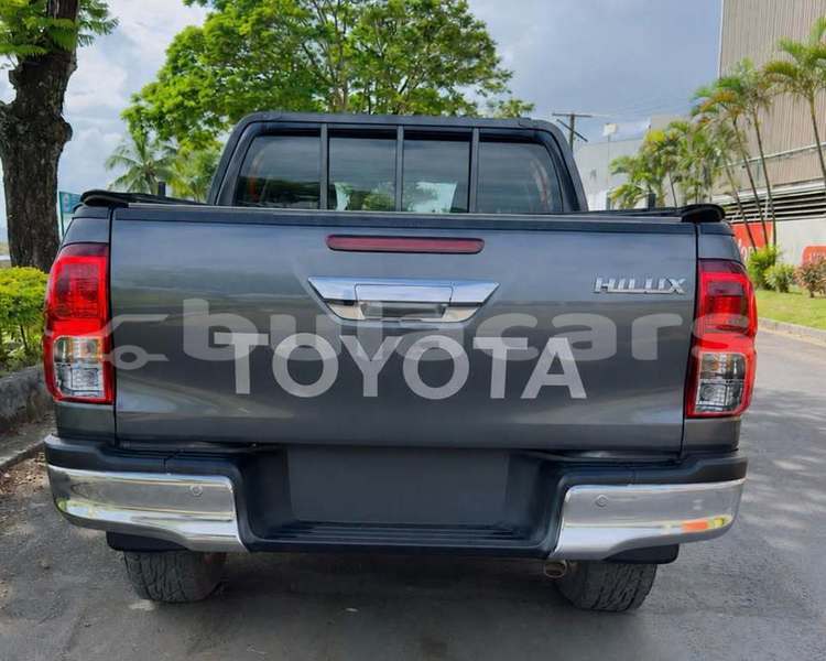 Big with watermark toyota hilux central suva 17755