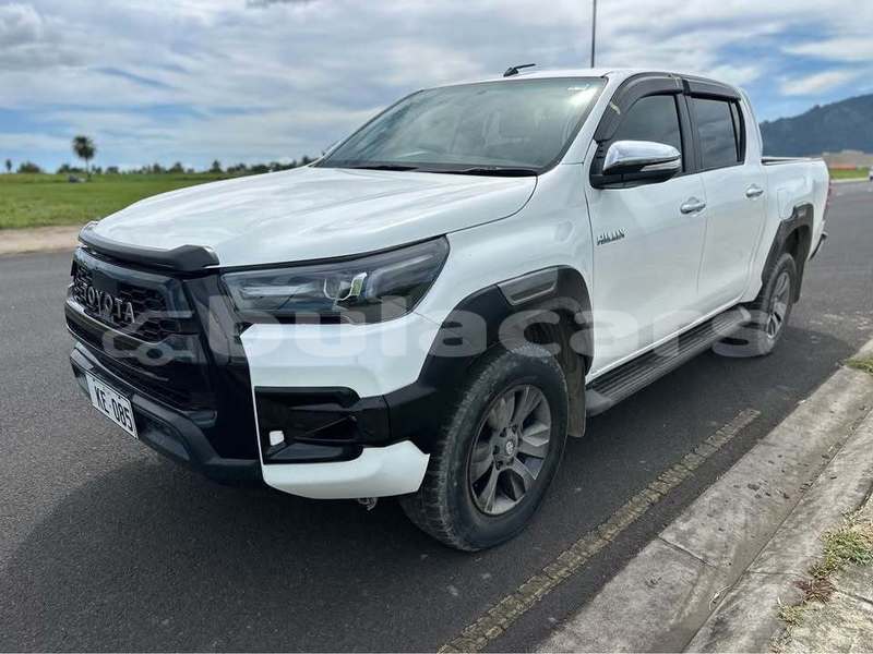 Big with watermark toyota hiluxe revo central suva 17758