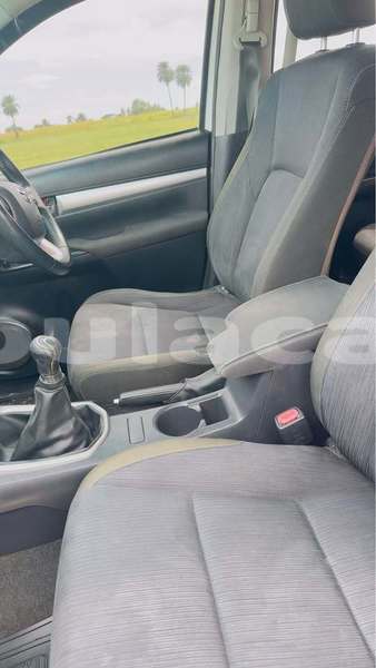 Big with watermark toyota hiluxe revo central suva 17758