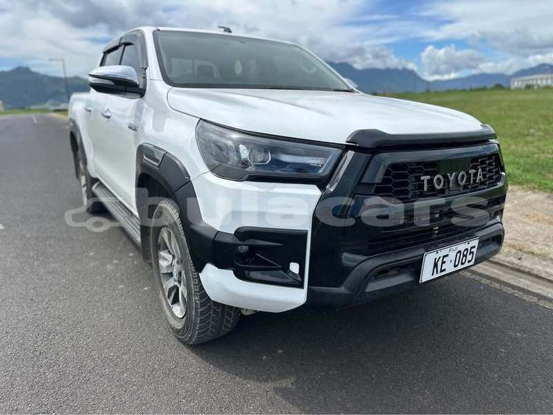 Big with watermark toyota hiluxe revo central suva 17758