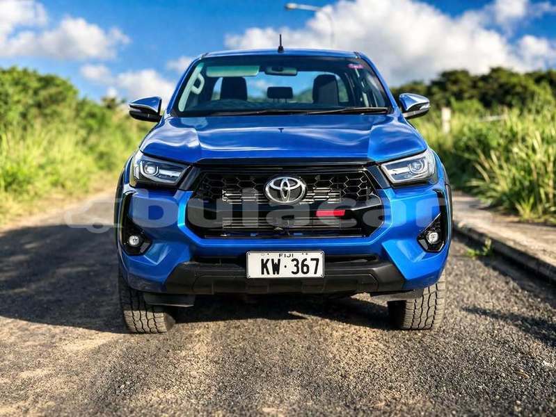 Big with watermark toyota hiluxe revo central suva 17761