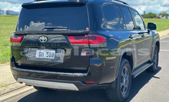 Buy Used Toyota Land Cruiser Prado Black Car in Suva in Central Buy Used Toyota Land Cruiser Prado Black Car in Suva in Central