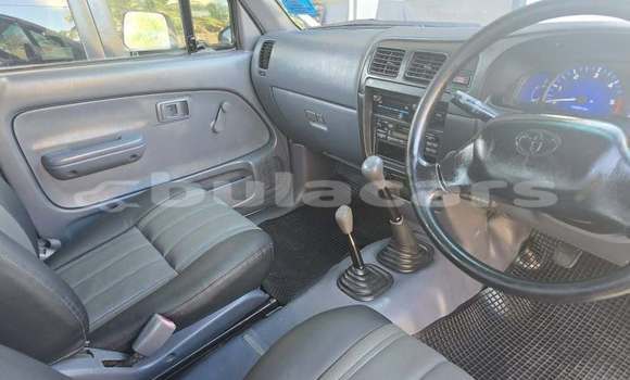 Buy Used Toyota Hilux White Car in Suva in Central Buy Used Toyota Hilux White Car in Suva in Central