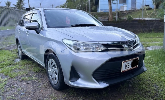 Buy Used Toyota Fielder Silver Car in Nasinu in Central