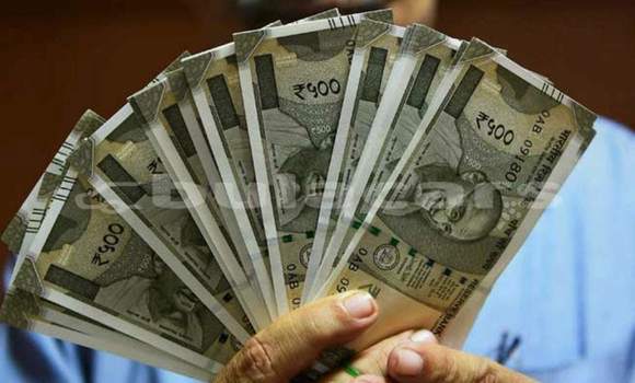 Medium with watermark 500 rupee notes