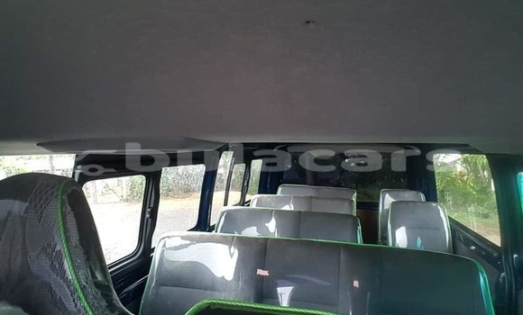 Buy Used Toyota Hiace Blue Car in Suva in Central Buy Used Toyota Hiace Blue Car in Suva in Central