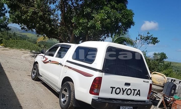 Buy Used Toyota Hilux White Car in Nadi in Western Buy Used Toyota Hilux White Car in Nadi in Western